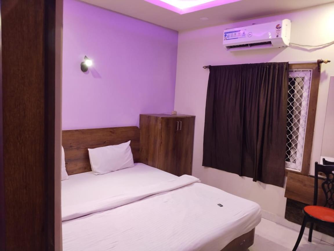 Hotel Greenland Luxury 푸리 외부 사진